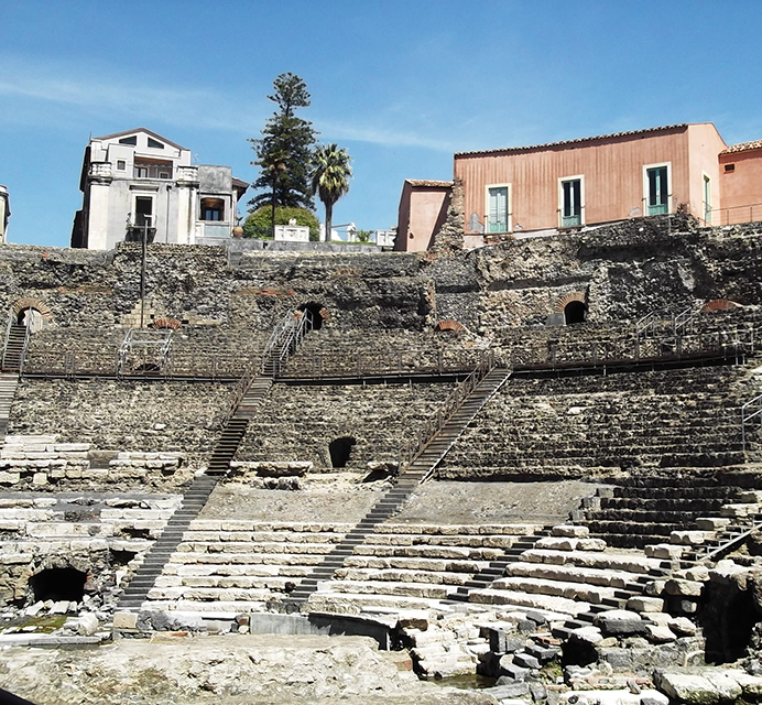 teatro-romano-e-odeon.jpg